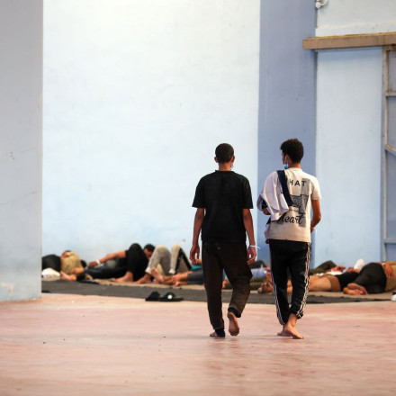 Χανιά: Άγρια συμπλοκή σε κέντρο κράτησης μεταναστών με 12 τραυματίες για ένα... μπουφάν