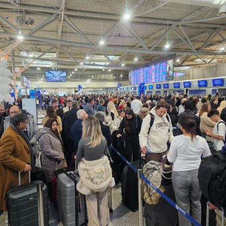 Μπλακ άουτ στα αεροδρόμια: Το κρίσιμο ψηφιακό σύστημα που λείπει από την Ελλάδα