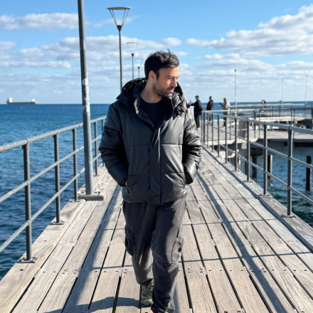 Ανδρέας Γεωργίου: «Όταν ένιωσα ότι μεγαλώνω, σκέφτηκα να αποκτήσω παιδί μέσω παρένθετης μητέρας»