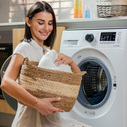Μην τα βάζεις ποτέ στο πλυντήριο: 6 αντικείμενα που φθείρουν σταδιακά τη συσκευή
