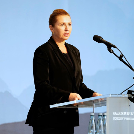 Μήνυμα Φρεντέρικσεν σε Τραμπ: «Οι ΗΠΑ δεν έχουν κανένα δικαίωμα να προσαρτήσουν τη Γροιλανδία»