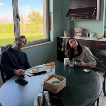 Ο προπονητής και η ηθοποιός δεν κρύβουν τον έρωτα τους πια: «Το καλύτερο της χρονιάς μου είσαι εσύ»