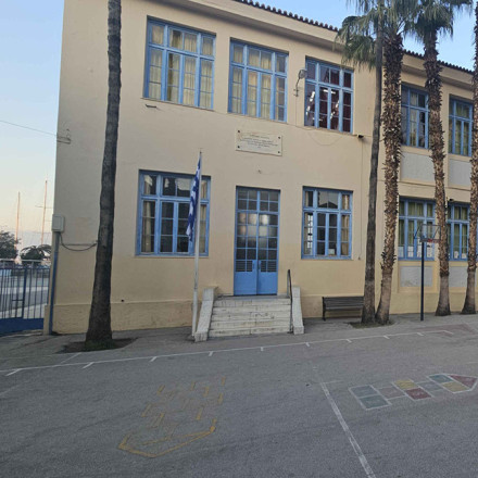 Σχολικές αναμνήσεις γίνονται ψηφιακό αρχείο στο 1ο Δημοτικό Ναυπλίου