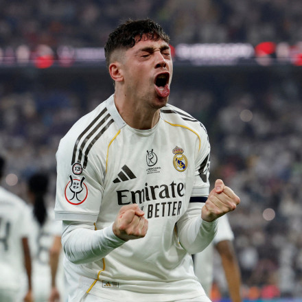 Ατλέτικο Μαδρίτης - Ρεάλ Μαδρίτης 1-2: Με γκολάρα και τρομερή εμφάνιση Βαλβέρδε «πέταξε» για τελικό