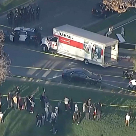 Τρόμος στο Λος Άντζελες: Φορτηγό έπεσε πάνω σε κόσμο που διαδήλωνε για το Ιράν