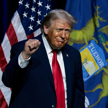 Ντόναλντ Τραμπ: «Τα κάναμε όλα άψογα» – Το αίνιγμα για το Ιράν και η «μηχανή» του πετρελαίου