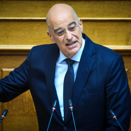 «Άδειασμα» Καιρίδη από Δένδια με αφορμή το «άσε μας καλέ κουκλίτσα μου» στη Ζωή: «Σας ζητώ συγγνώμη»