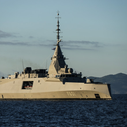 «Είναι η πιο ισχυρή φρεγάτα στον πλανήτη»: Η πολιτική ηγεσία καλωσορίζει την Belharra «ΚΙΜΩΝ»