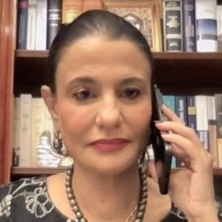 Γρατσία για κόμμα Καρυστιανού: Δεν υπάρχουν αριστερά ή δεξιά καπέλα - Τον Φεβρουάριο το πρόγραμμα