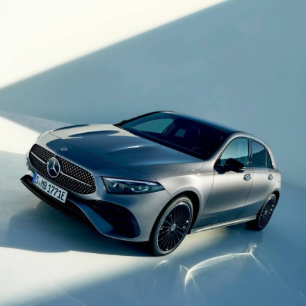 H Mercedes-Benz A200 προσφέρεται τώρα για παραγγελία σε νέα χαμηλότερη τιμή