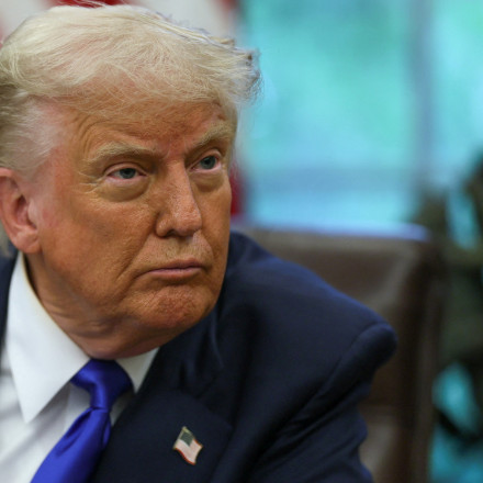 Τραμπ: Ακύρωσε το «δεύτερο κύμα επιθέσεων» στη Βενεζουέλα λόγω συνεργασίας με τις ΗΠΑ