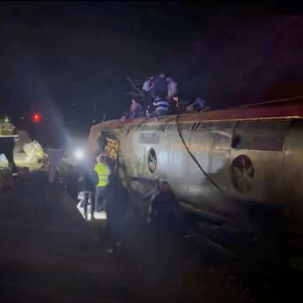 Ισπανία: Μεγαλώνει η μακάβρια λίστα με τα θύματα της σιδηροδρομικής τραγωδίας - Στους 43 οι νεκροί