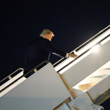 Θρίλερ λίγο πριν το Νταβός: Ξαφνικό πρόβλημα στο Air Force One που επέβαινε ο Ντόναλντ Τραμπ