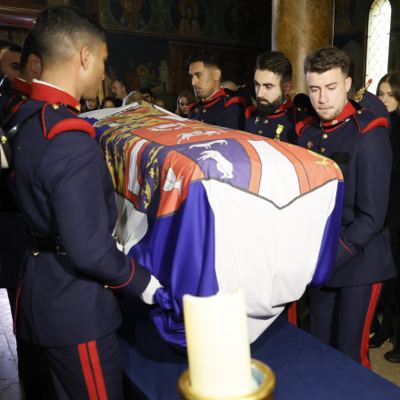 Η σημαία στο φέρετρο της Πριγκίπισσας Ειρήνης που άναψε «φωτιές»–Τι ήταν και γιατί δεν ήταν ισπανική