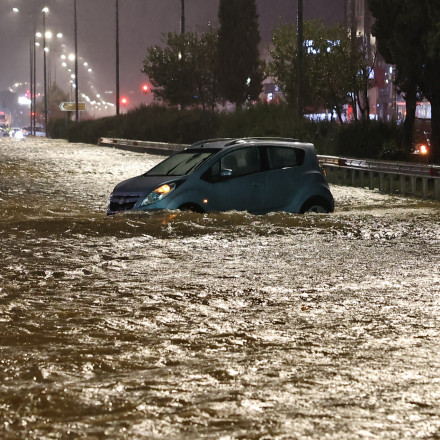 «Καμπανάκι» Τσατραφύλλια: Ισχυρή κακοκαιρία σε εξέλιξη - Κίνδυνος για πλημμύρες τις επόμενες ώρες