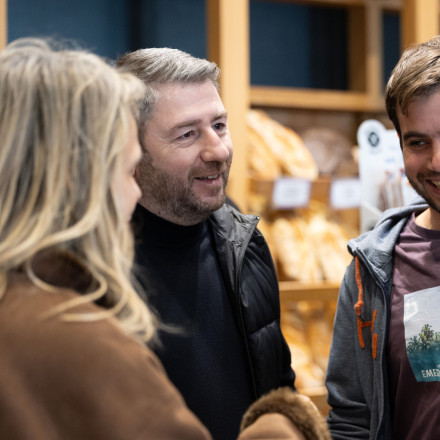 ΠΑΣΟΚ: Το προσκλητήριο προς την Αριστερά, η εμμονή με το Κέντρο και η αμηχανία για τις δημοσκοπήσεις