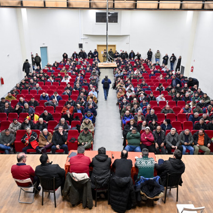 Οι πρώτες αποφάσεις των μπλόκων: Σταδιακή αποχώρηση των τρακτέρ και συλλαλητήριο στη Λάρισα