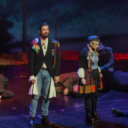 Το μεγάλο μας τσίρκο: Ελεωνόρα Ζουγανέλη - Γιάννης Ζουγανέλης μαζί στη σκηνή - Η showbiz στην πρεμιέρα