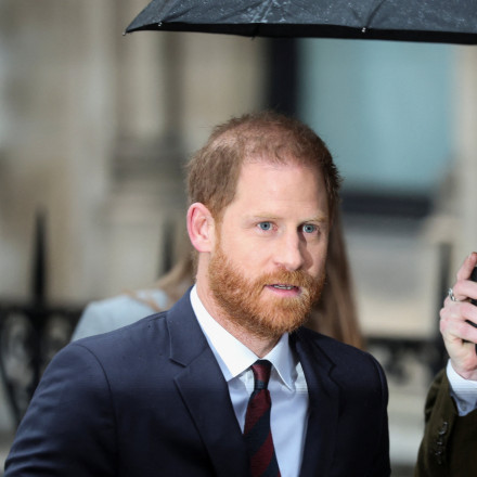 Ο πρίγκιπας Χάρι δάκρυσε στο δικαστήριο: Κάνατε τη ζωή της Μέγκαν μαρτύριο