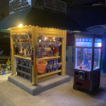 Αθηναϊκά περίπτερα: Η άγνωστη ιστορία των κιόσκιων που μεγάλωσαν γενιές στην πόλη