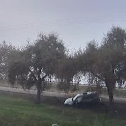 Πρώην αστυνομικός μαχαίρωσε τον γιο του - Συνάδελφοί του τον καταδίωξαν και τον πυροβόλησαν θανάσιμα