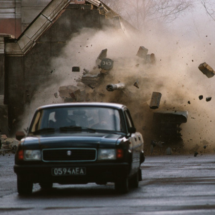 James Bond GoldenEye: Η αληθινή καταδίωξη με tank που επανέφερε τον 007 στην κορυφή