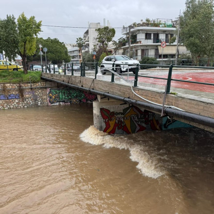 Προσοχή στην Αττική τις επόμενες 2-3 ώρες: Πού θα χτυπήσουν οι καταιγίδες - Ανάρτηση Κολυδά