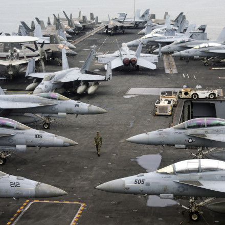 Reuters: Οι ΗΠΑ κατέρριψαν drone από το Ιράν που πλησίασε αεροπλανοφόρο