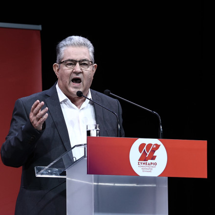 Κουτσούμπας: «Διαχειριστής ισορροπιών ο Τσίπρας, σκοταδιστικές αντιλήψεις από Καρυστιανού»