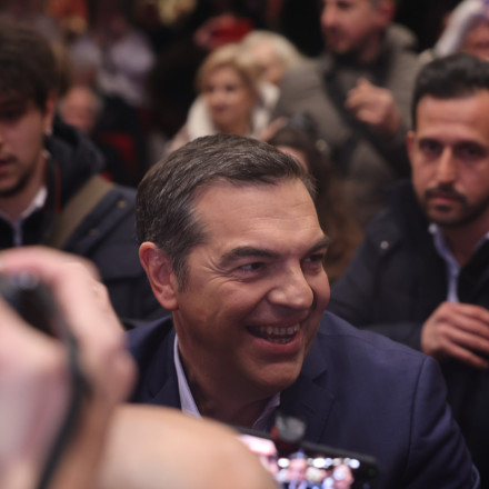 Γιατί ο ΣΥΡΙΖΑ καλεί Τσίπρα σε ενότητα…
