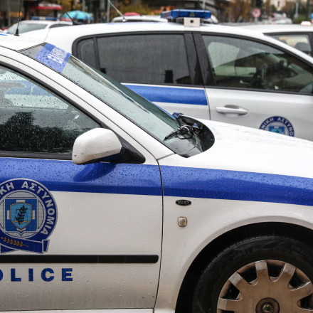 Εξάρχεια: Χειροπέδες σε 45χρονο που παρενοχλούσε γυναίκες στη μέση του δρόμου