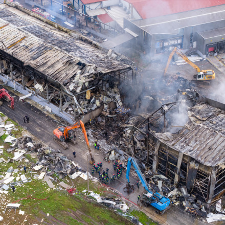 Βιολάντα: «Ωρολογιακή βόμβα» κάτω από το εργοστάσιο - «Αδήλωτο» υπόγειο, ανύπαρκτοι ανιχνευτές