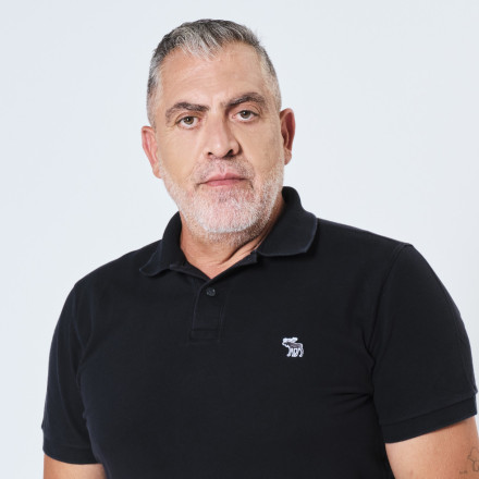 Κούλλης Νικολάου: «Και ξαφνικά φεύγεις… έτσι απλά» - Βαρύ πένθος για τον ηθοποιό