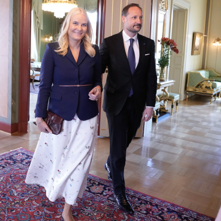 Σάλος στη Νορβηγία με τα μηνύματα της πριγκίπισσας Μέτε-Μάριτ στον Έπσταϊν - «Είσαι γοητευτικός»