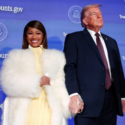 Η Nicki Minaj εμφανίστηκε χέρι χέρι με τον Τραμπ - «Είμαι η νούμερο ένα θαυμάστριά του»