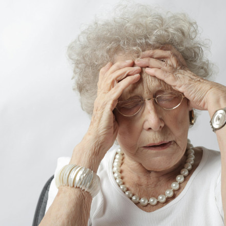 Γιατί το Αλτσχάιμερ πλήττει περισσότερο τις γυναίκες - Τι δείχνει νέα μελέτη