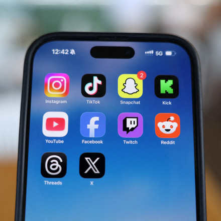 Social media στο εδώλιο: Η δίκη στο Λος Άντζελες που μπορεί να αλλάξει για πάντα τις πλατφόρμες