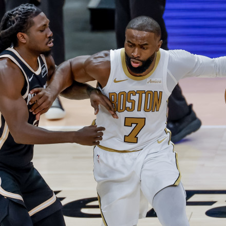 NBA: Εμφατική επικράτηση με χαρακτήρα για τους Πίστονς, ασταμάτητοι Σέλτικς και Λέικερς (vids)