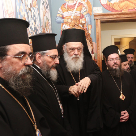 Μνημόσυνο για τα θύματα σε «Βιολάντα» και Ρουμανία τέλεσε η Ιερά Σύνοδος