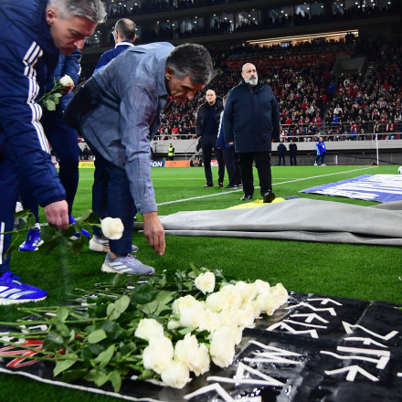 Ολυμπιακός - Παναθηναϊκός: Ράγισαν καρδιές πριν τη σέντρα στη μνήμη των θυμάτων της Θύρας 7