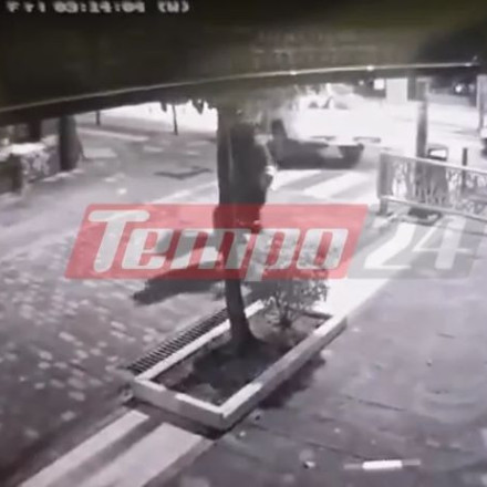 Κινηματογραφική διάρρηξη σε κοσμηματοπωλείο στο Αίγιο - Κατέβασαν τη τζαμαρία με αγροτικό