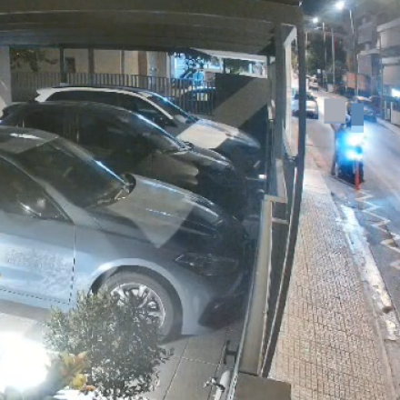 Βίντεο ντοκουμέντο από τις εμπρηστικές επιθέσεις με οπαδικό κίνητρο σε Δάφνη και Άγιο Δημήτριο