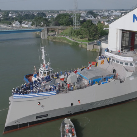 «Νέαρχος»: Ξεκίνησε δοκιμές μετά τη φωτιά της Κυριακής η 2η φρεγάτα Belharra