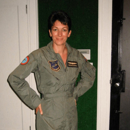 Υπόθεση Έπσταϊν: Η Μάξγουελ επικαλέστηκε το δικαίωμα σιωπής - «Αν ο Τραμπ της δώσει χάρη θα μιλήσει»