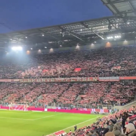 Κι όμως δεν μιλάμε για αγώνα Champions League: 50.000 φίλαθλοι σε αγώνα Youth League στην Κολωνία