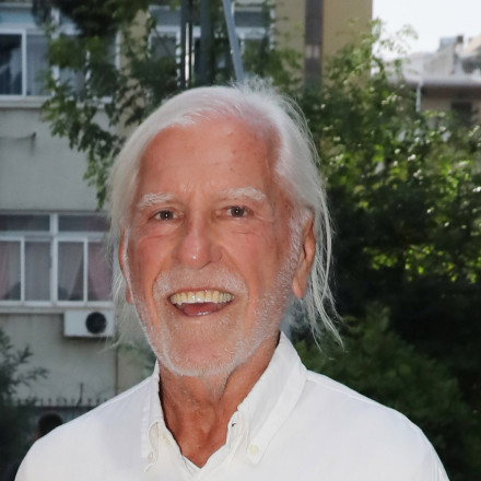 Πέθανε ο Λάκης Ραπτάκης, από τους πρωτοπόρους της νυχτερινής διασκέδασης