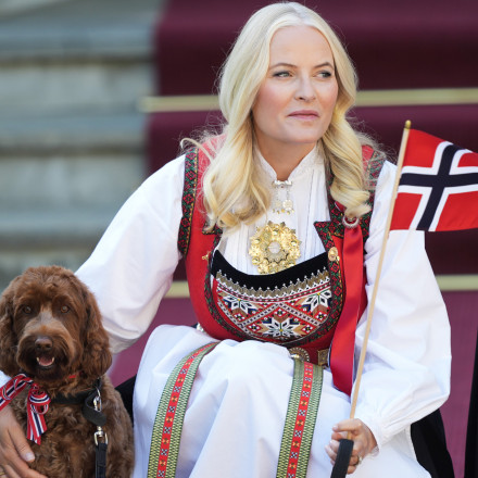 Νορβηγία: Η πριγκίπισσα Μέτε-Μάριτ ζητά ξανά συγγνώμη για τις σχέσεις της με τον Τζέφρι Έπστιν