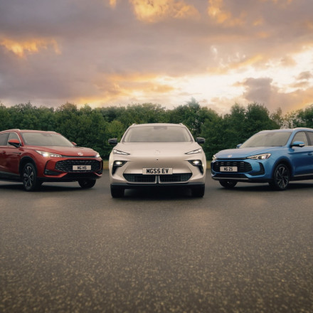 MG Motor : Το ZS Max οδηγεί την αγορά των υβριδικών C-SUV στις λιανικές πωλήσεις