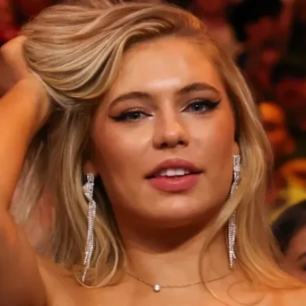 Jutta Leerdam: Ποια είναι η «βασίλισσα του πάγου»  που μαγνητίζει τα βλέμματα των ανδρών (pic)