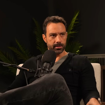 Σάκης Τανιμανίδης: «Στην Ελλάδα μισούμε την επιτυχία και λέμε ότι κάποιος πέτυχε γιατί είναι λαμόγιο»